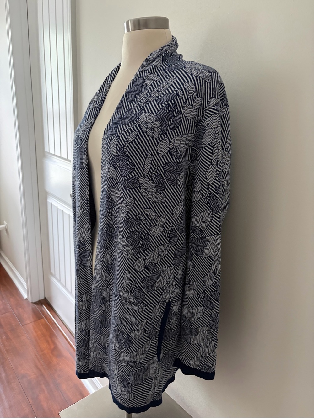 Lands' End Navy White Leaf Jaquard Open-Front Cardigan XL Lagenlook Botanical - Picture 5 of 9